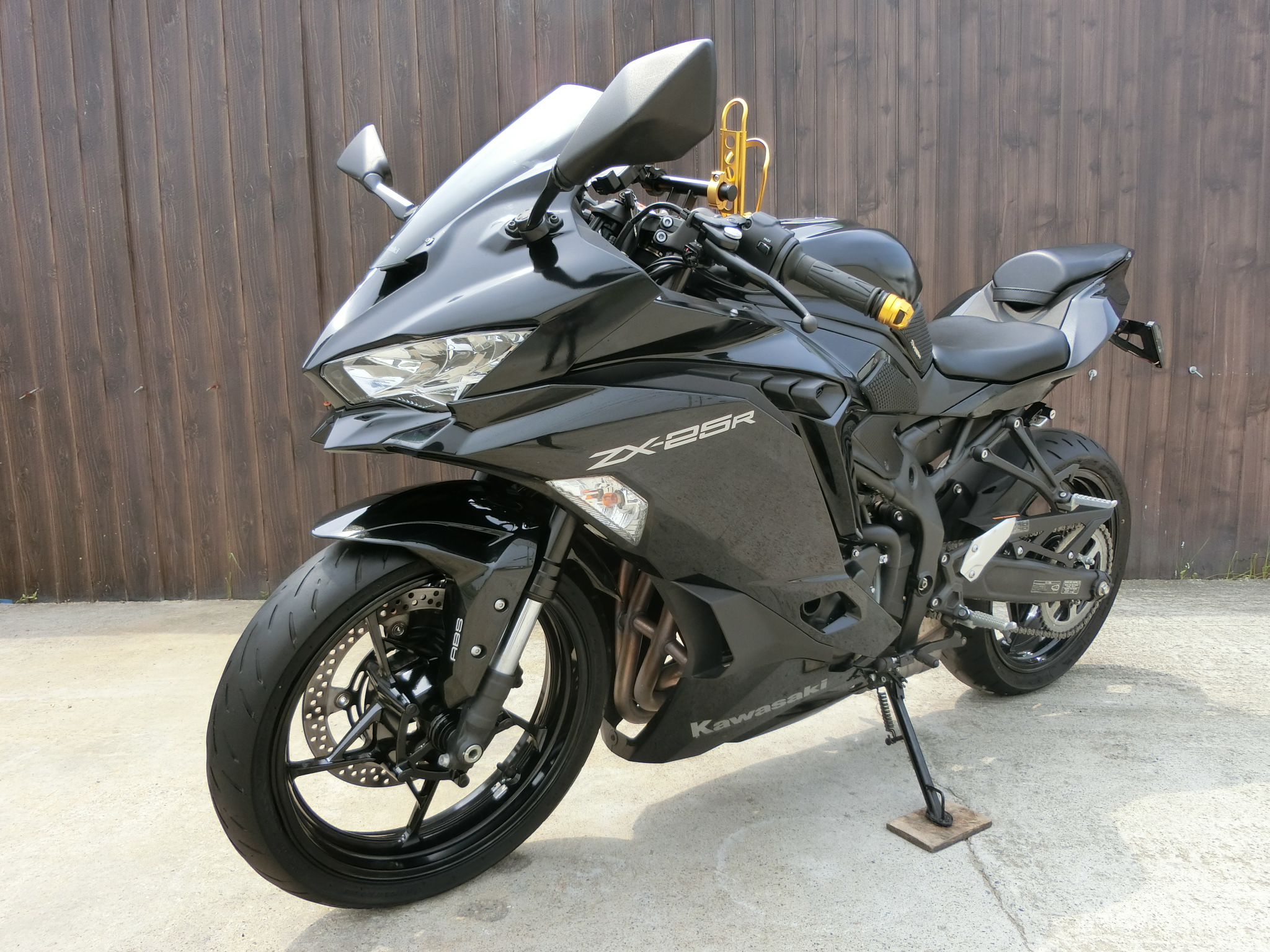 KAWASAKI